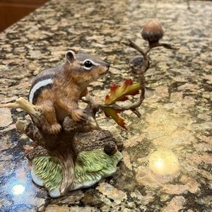 Lenox autumn adventure Eastern chipmunk